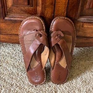 Leather sandal by Born